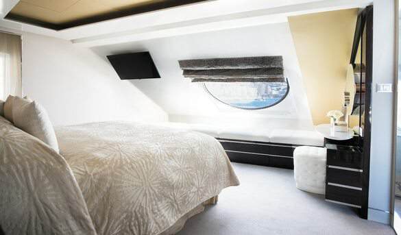 Regent Seven Seas Cruises Seven Seas Explorer Seven Seas Suite 2.jpg